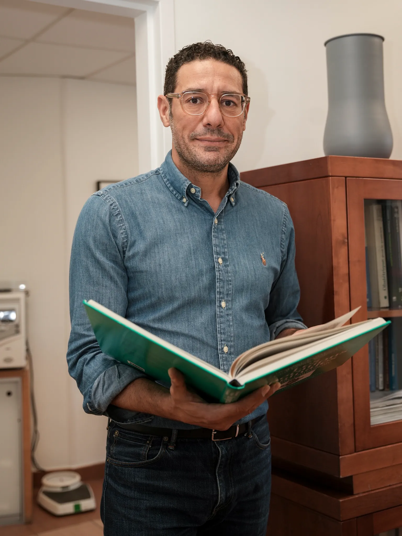 Docteur Abdelghani Ziane chirurgien gynécologue lyon